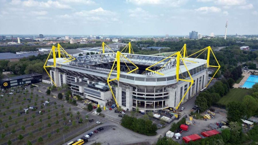 Borussia Dortmund s’mund të bëjë blerje për shkak të... kuzhinës së amortizuar