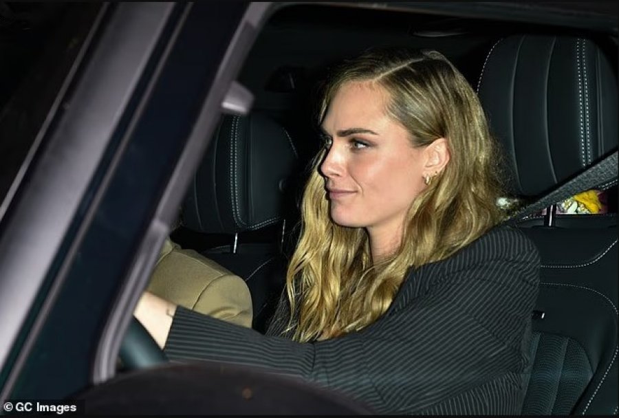 Cara Delevingne feston ditëlindjen e 33-të esëll pas dy vitesh luftë me substancat