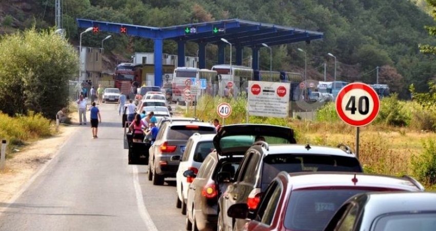 Ardhja e mërgimtarëve – përditësohen të dhënat, pika te Dheu u Bardhë më e ngarkuara për të hyrë në Kosovë