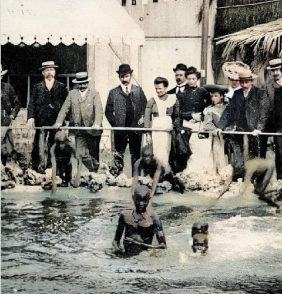 Trajtimi i afrikanëve nga të bardhët në Parisin e vitin 1905