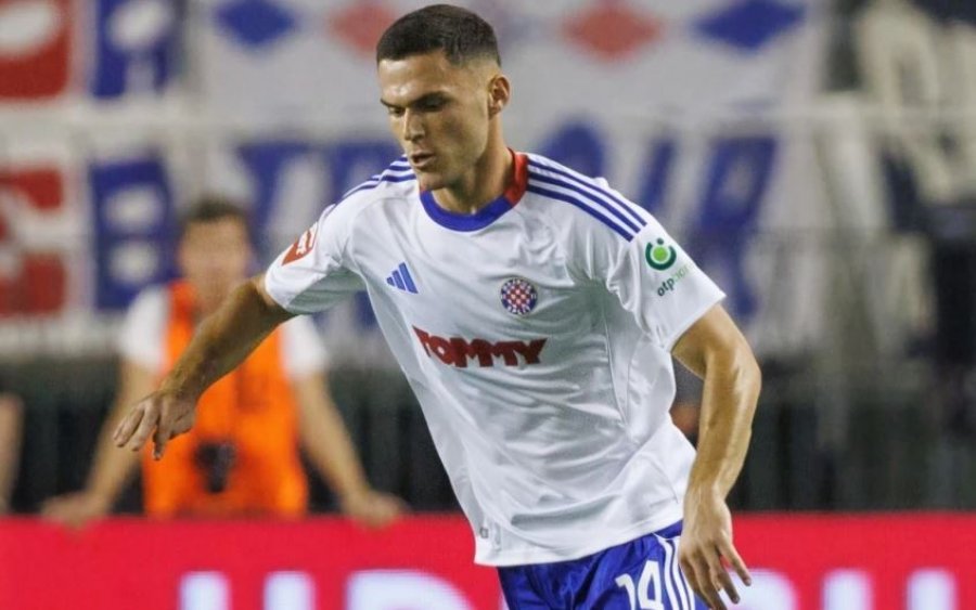 Moment special në karrierë, mbrojtësi shqiptar debuton me fanellën e Hajduk Split 