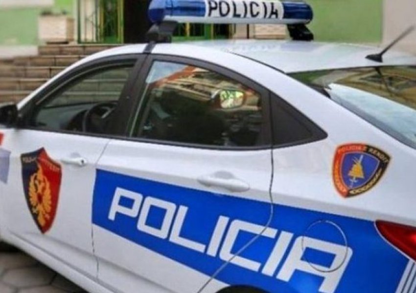 Durrës/ Goditi policin gjatë ndalimit për kontroll në automjetin me të cilin udhëtonte, arrestohet 35-vjeçari