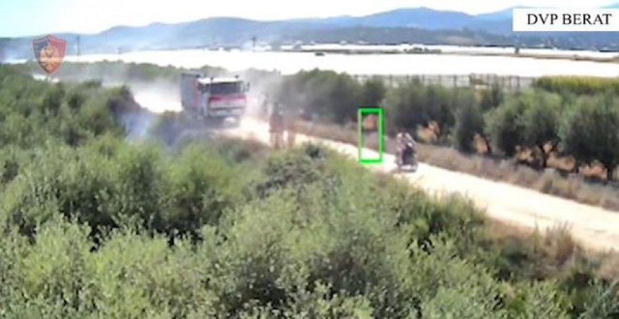 EMRA+ VIDEO/ Ndezën zjarre në Berat dhe në Dimal, vihen në pranga 4 persona, kamerat filmojnë një nga zjarrvënësit