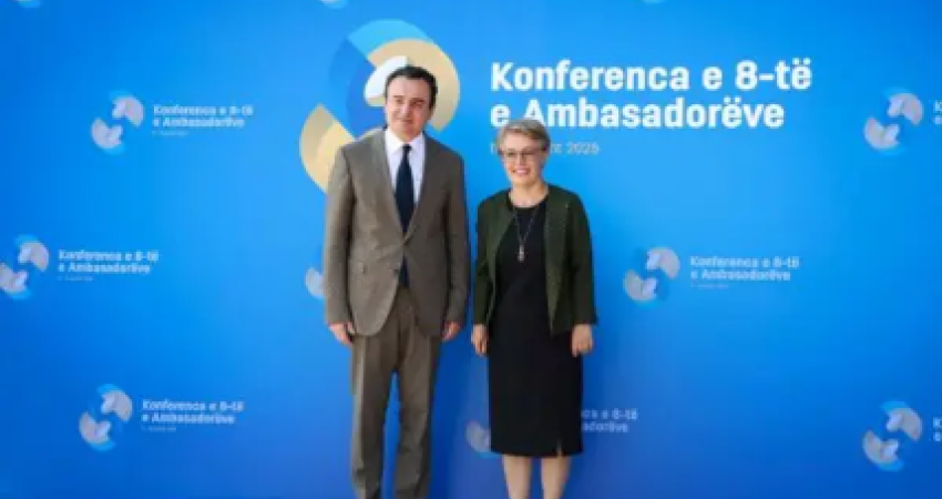 Kurti vlerëson lart diplomacinë e Gërvallës: Një zë i fortë i Kosovës në botë