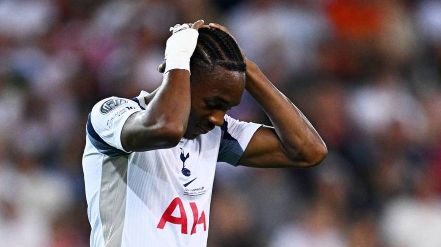 Tottenham-i dënon ashpër abuzimin racist ndaj Mathys Tel për penalltinë e humbur