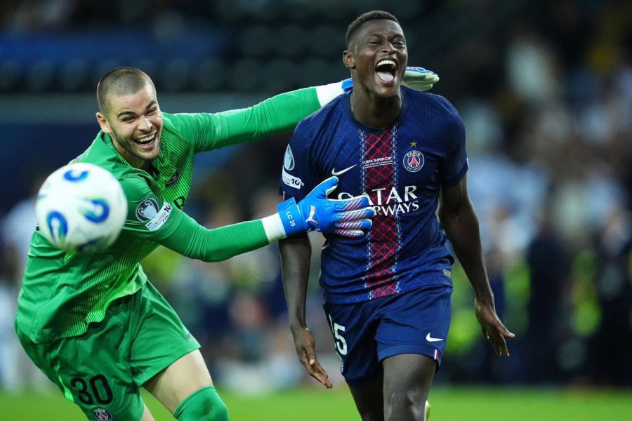 As Messi, as Mbappe... njihuni me futbollistin më të titulluar të të gjitha kohërave në moshën 23-vjeçare
