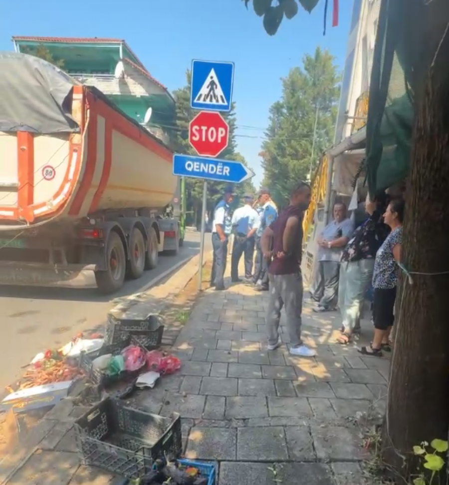 Lirimi i hapësirave publike/ Policia Bashkiake e Matit ‘mësyn’ mbi biznesin e vogël, s’pyet për taksat e paguara