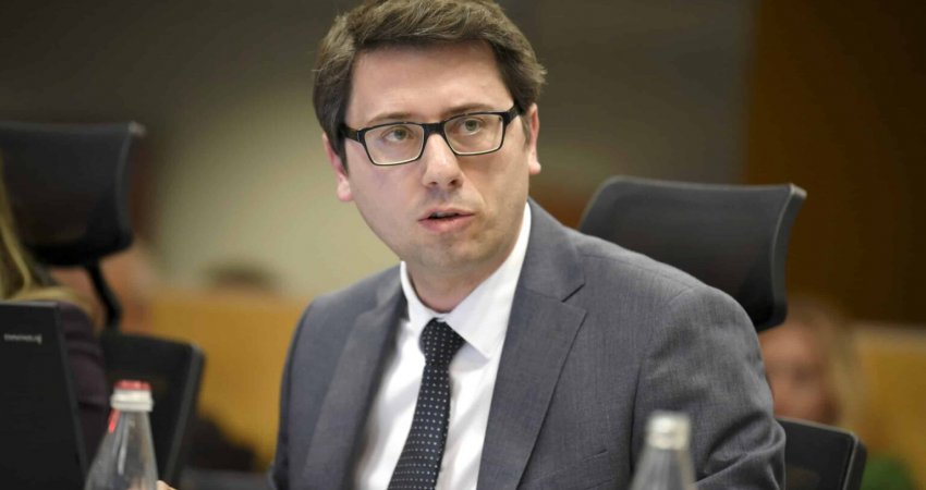 RTK i kërkoi kredi për dalje nga kriza, Hekuran Murati ia lë fajin opozitës