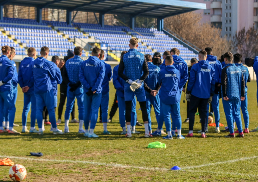 Maqedoni e Veriut/ Shkupi në krizë, nuk do ta luajë ndeshjen ndaj Sileksit