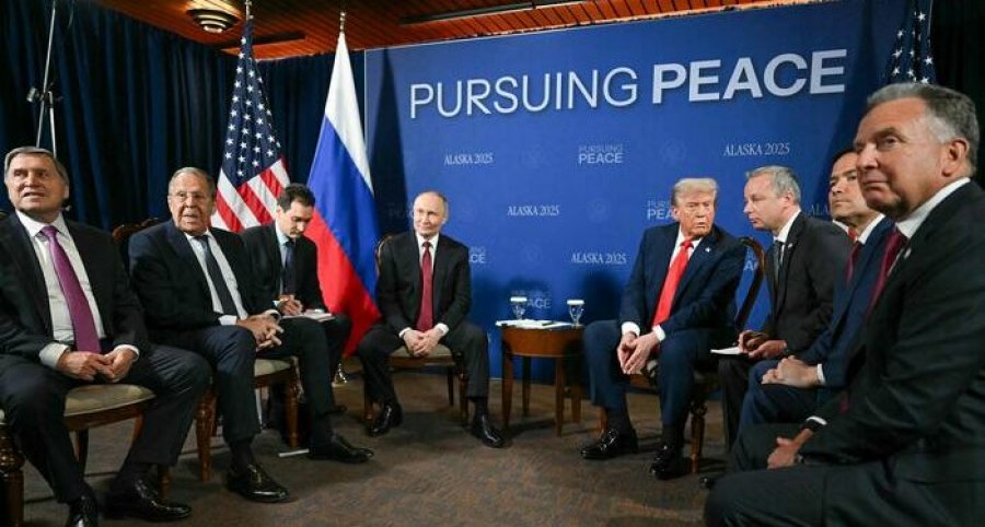 Përfundon pas 3 orësh pjesa e parë e takimit Trump – Putin