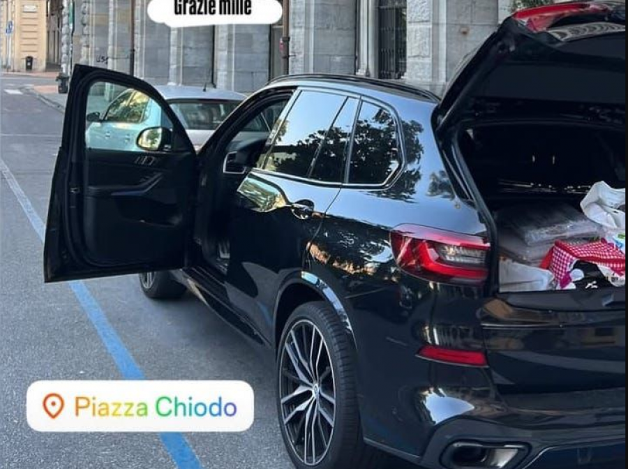 Kapitenit të skuadrës italiane i vjedhin makinën