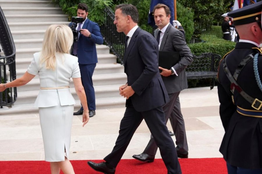 Bisedimet Trump - Zelensky, Në Shtëpinë e Bardhë mbërrijnë liderët europianë