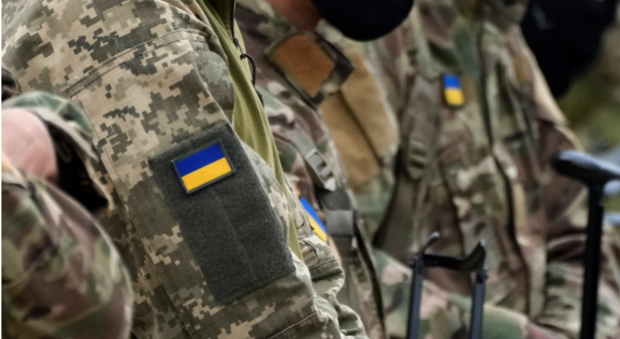 Ukraina paralajmëron: Heqja dorë nga Donbasi dhe Krimea kërkon reforma kushtetuese pothuajse të pamundura