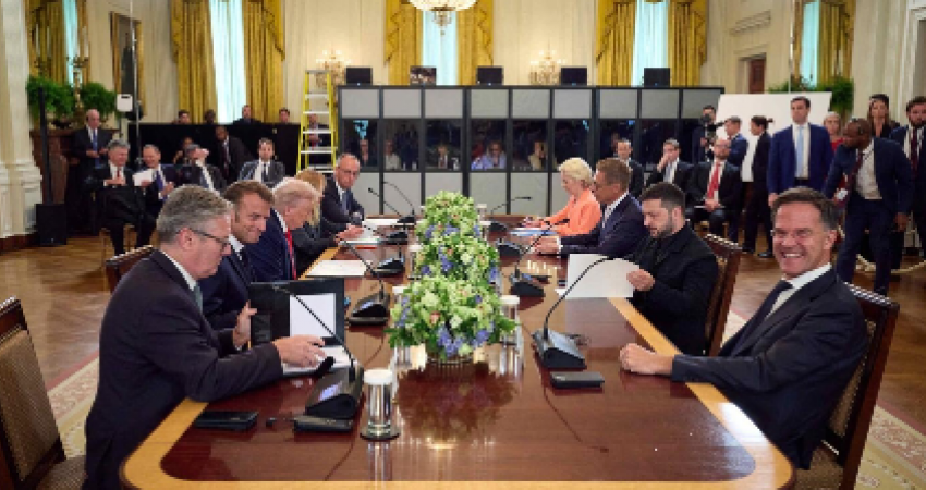 Trump i mbuloi me komplimente liderët evropianë, 5 momentet më qesharake nga takimi i djeshëm