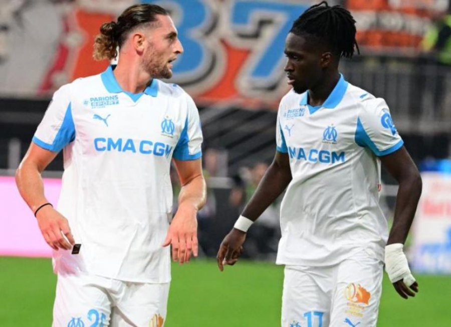 Humbja me pasoja/ Marseja përjashton Rabiot dhe Rowe pas sherrit në dhomat e zhveshjes
