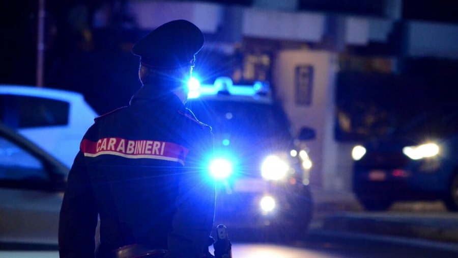 Shiste kokainë, prangoset gruaja shqiptare, tentoi ti ikte policisë