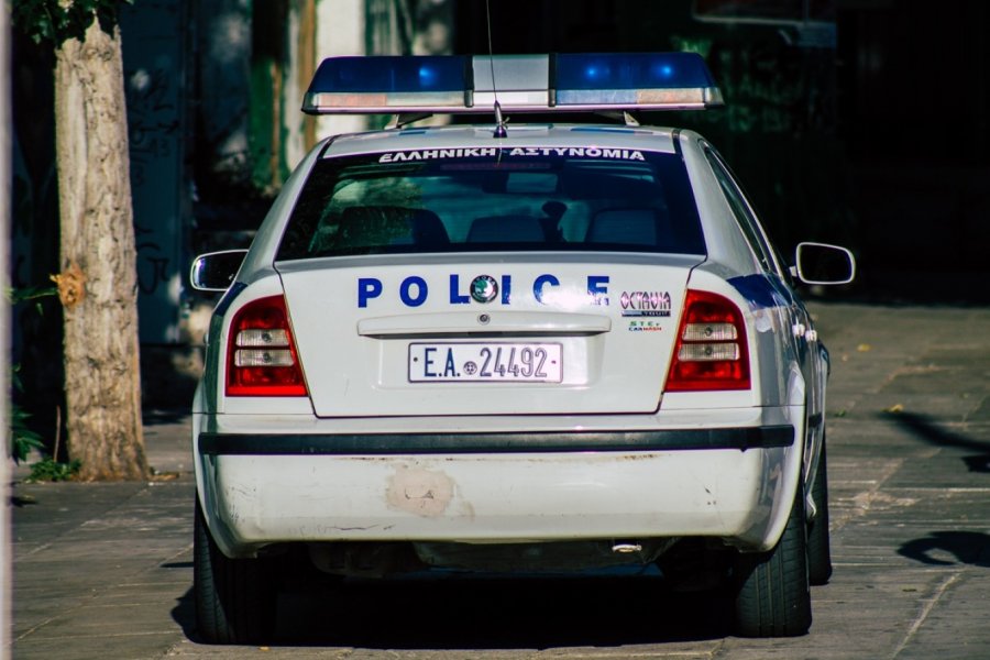 Dhunoi brutalisht ish-partneren me sende të forta, lihet në paraburgim 33-vjeçari. E reja shqiptare pëson dëmtime të rënda në trup 