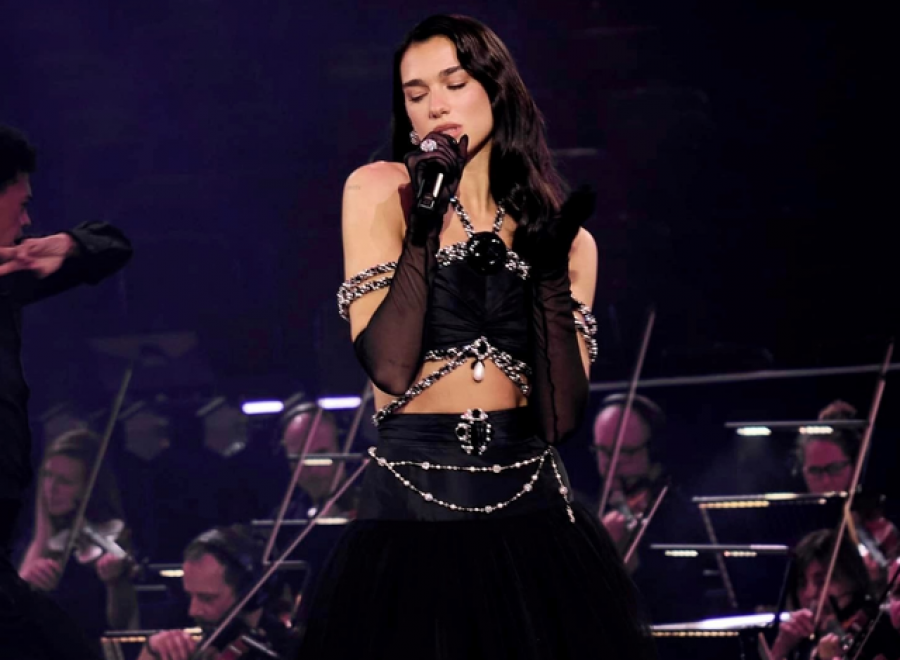 Dua Lipa vendos një rekord të ri me këtë këngë
