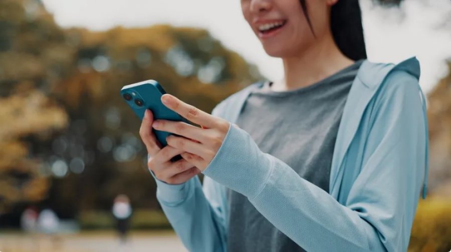 Qyteti japonez po shqyrton kufizimin e përdorimit të telefonave inteligjentë në dy orë në ditë