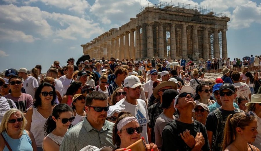 Rriten të ardhurat nga turizmi në Greqi, shtohet interesi nga Gjermania, Franca, Italia dhe SHBA