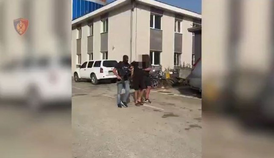 EMRI/ Anëtar i një grupi kriminal që trafikonte drogë, arrestohet në Fier 19-vjeçari i shpallur në kërkim, pritet ekstradimi në Itali