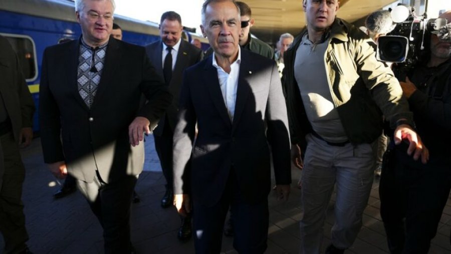 Kryeministri kanadez për vizitë në Kiev