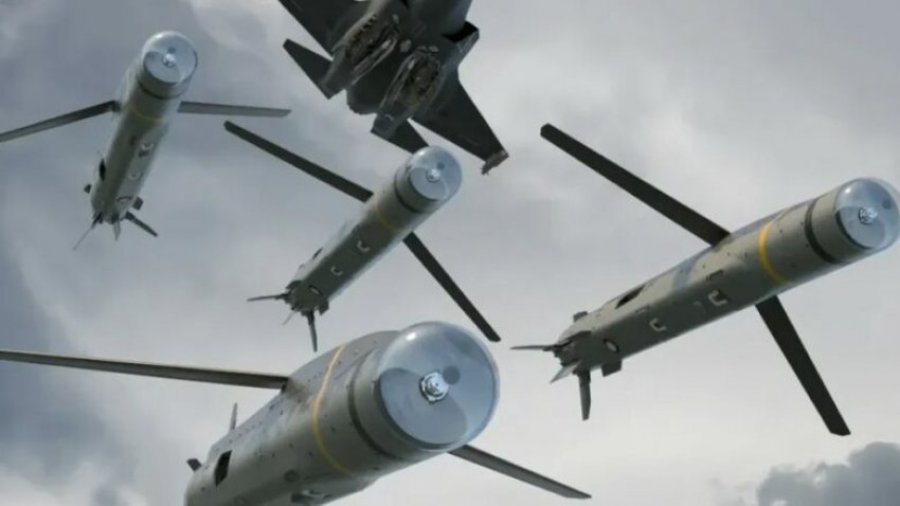 Trump miraton shitjen e 3,350 raketave amerikane për Ukrainën