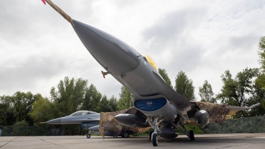 'Mund të godasin objektiva mbi 400 km larg', SHBA miraton shitjen e mijëra raketave ERAM në Ukrainë