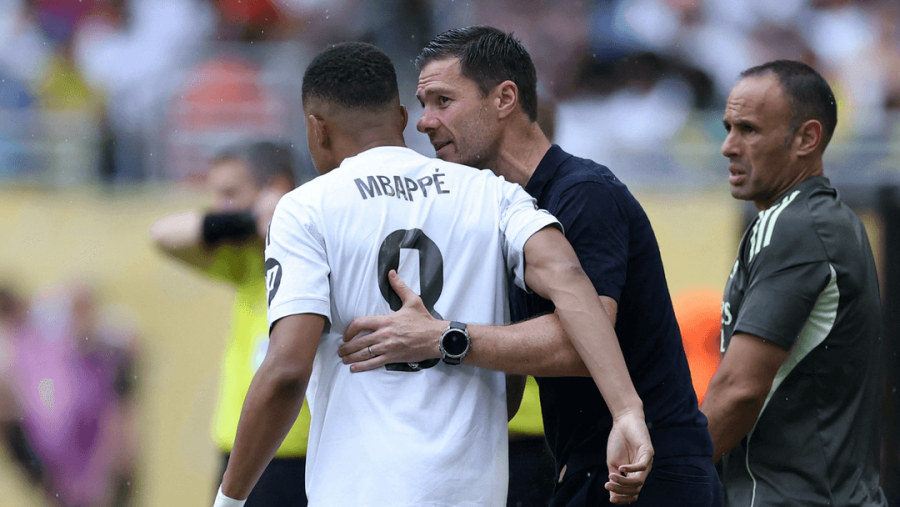 Xabi Alonso zbulon sekretin e Mbappe: Ka shtuar 4 kilogramë