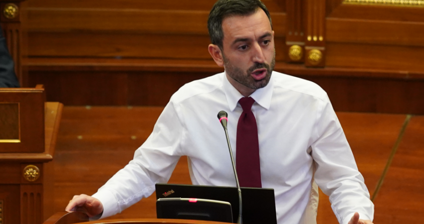Dimal Basha zgjidhet Kryetar i Kuvendit të Kosovës, votohet edhe nga PDK dhe AAK