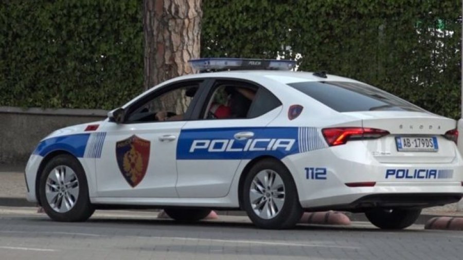 Akuzohen se shqetësonin dhe kërcënonin disa vajza në telefon, procedohen 3 persona në Tiranë