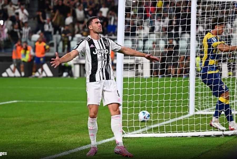 Vlahovic i është ofruar Newcastle-it, por anglezët kanë synime të tjera