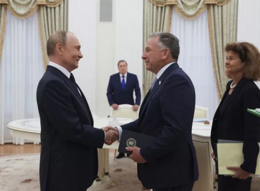 Reuters: SHBA dhe Rusia diskutojnë për marrëveshje energjetike si pjesë të përpjekjeve për paqe në Ukrainë