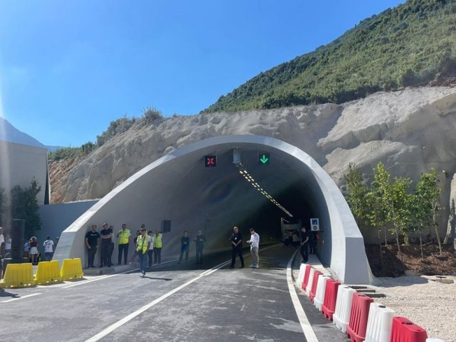 Nga 15 shtatori tuneli i Llogarasë kalohet me pagesë, 10 euro vajtje-ardhje