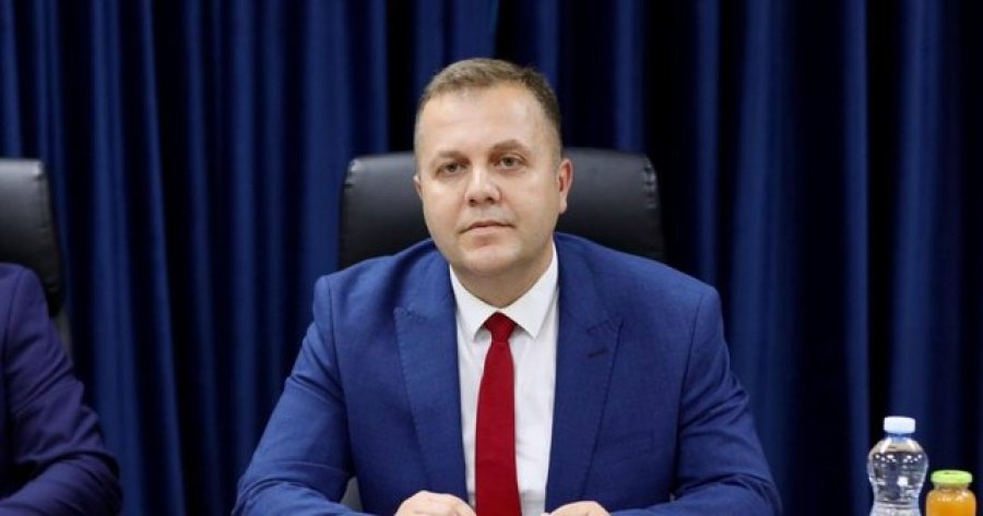 Albulena Haxhiu u zgjodh nënkryetare e Kuvendit, Blerim Sallahu do të ushtrojë detyrën e ministrit të Drejtësisë në Kosovë