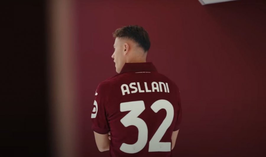 VIDEO/ Dita e parë e Kristjan Asllanit si lojtar i Torinos, pse zgjodhi fanellën me numër 32
