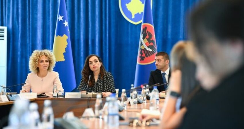 Osmani e mbledh Këshillin Konsultativ për Komunitete, thotë se ata shprehën mirënjohje për përkushtimin e saj