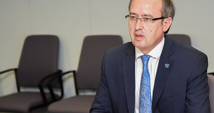 BE pezullon takimet me Kurtin, reagon Hoti: Kjo situatë është e tmerrshme!