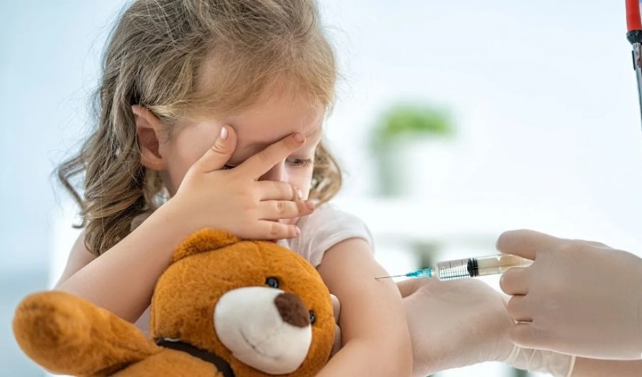 Rritja shqetësuese e fëmijëve të pa vaksinuar në Angli: Një në pesë vogëlushë nuk merr vaksinat rutinë