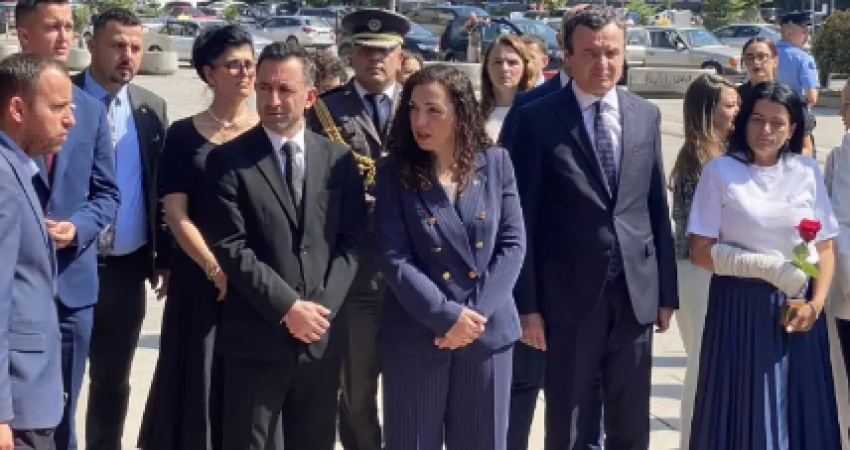 Osmani, Kurti dhe Basha bëjnë homazhe te Monumenti i Personave të Zhdukur