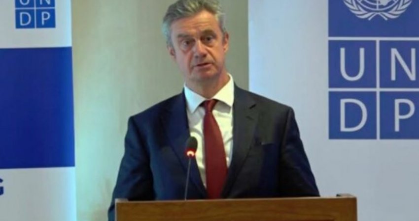 Ambasadori britanik: Progresi i zbardhjes së fatit për të zhdukurit ka ngecur