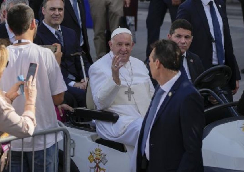 ISIS tentoi të vriste Papa Françeskun në Trieste, zbulohet atentati i dështuar në 2024! Arrestohet turku në Holandë