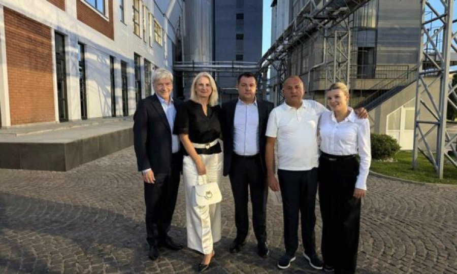 Drejtori Global i Raiffeisen Bank, Dr. Johann Strobl, viziton Devolli Corporation dhe Devolli Group
