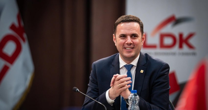 “U tallën me qeverinë e unitetit”, Abdixhiku kritikon VV-në dhe shpall gatishmërinë për kryeministër