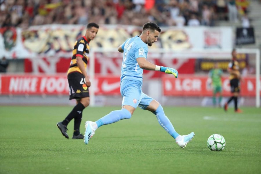 Ish-portieri i Nancy del para gjykatës i akuzuar për përdhunim