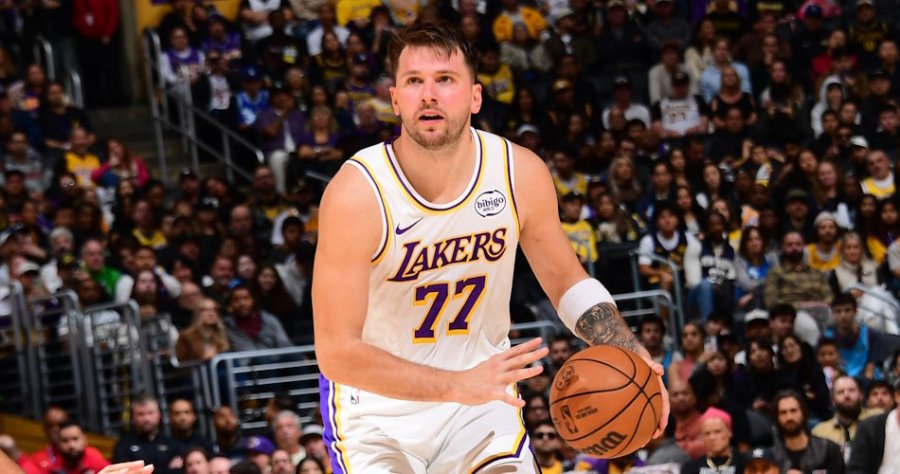 12 fitore radhazi për Thunder, Lakers ‘fluturojnë’ me Doncic, sukses edhe për Houston e Boston