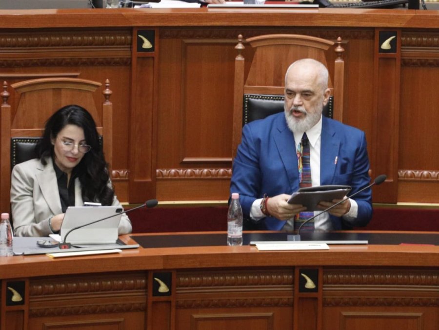 Mashtrimi publik me 'Venecian'/ Rama refuzon të japë referencat e akteve juridike