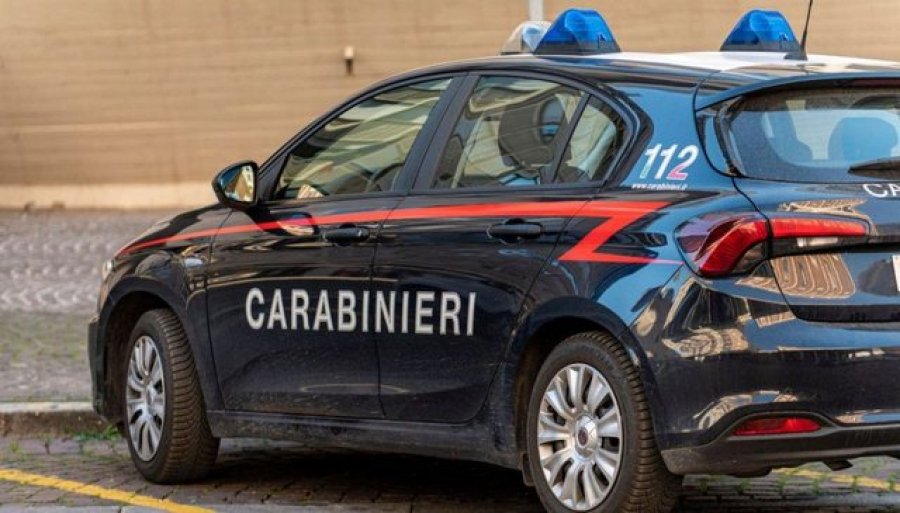 Kamuflonte në ambalazhin e vezëve dhe çokollatave lëndë narkotike, arrestohet 22-vjeçari shqiptar në Itali