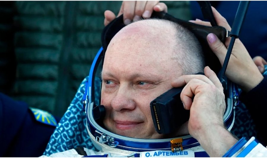 Rusia zëvendëson kozmonautin pas dyshimeve për shkelje të sigurisë në objektin e SpaceX