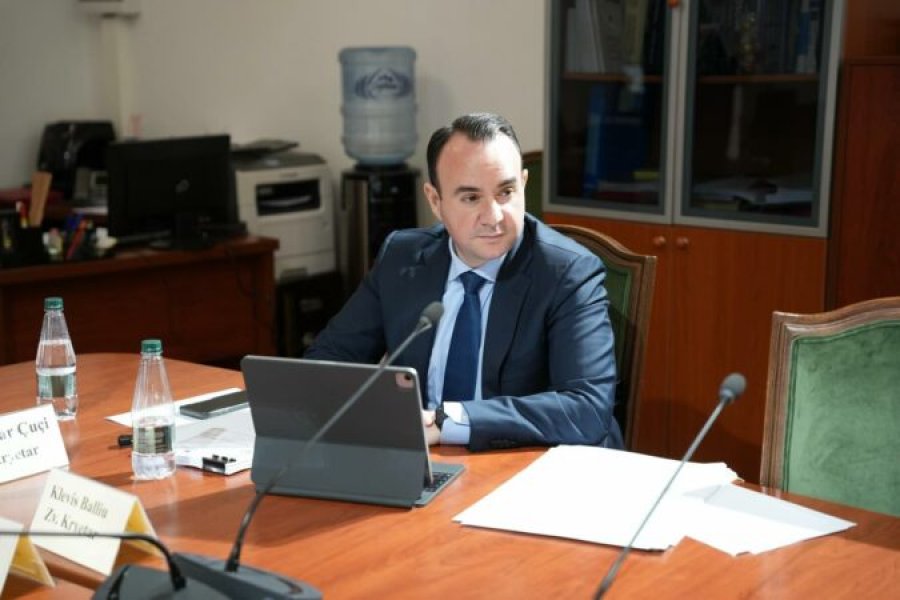 'Qukës–Qafë Plloçë apo Korçë–Ersekë pa standarte', Balliu: Balluku është pezulluar, kush do t’i firmosë ndryshimet në Kodin Rrugor?